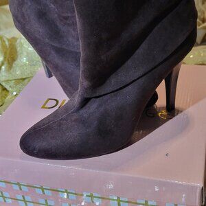 Women's dark brown botties, 4-inch heel in size 7 by Marc Fisher